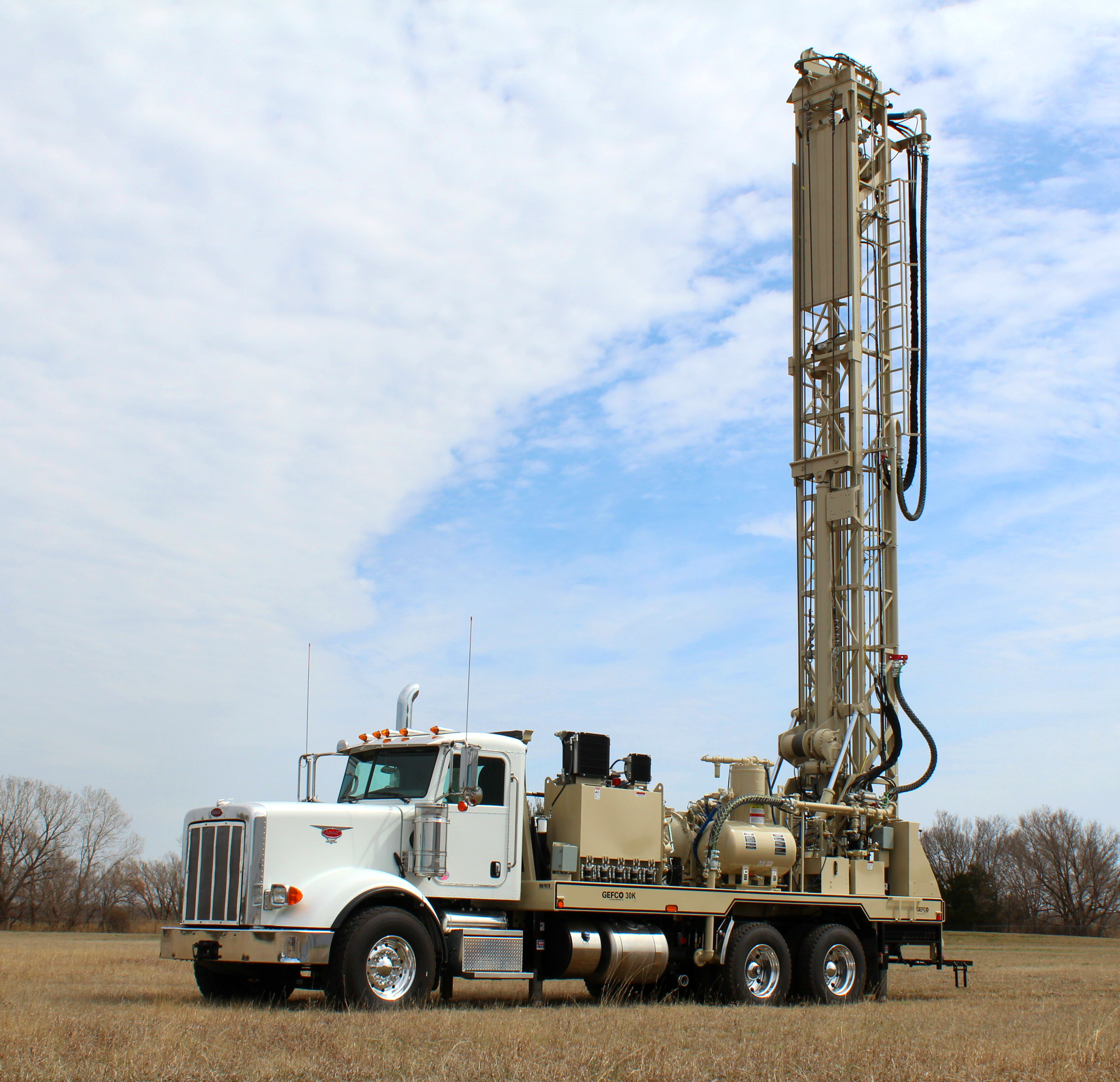 GEFCO rigs have a hook load between 12 and 42 tons and are mainly used for well drilling for water supply and irrigation.