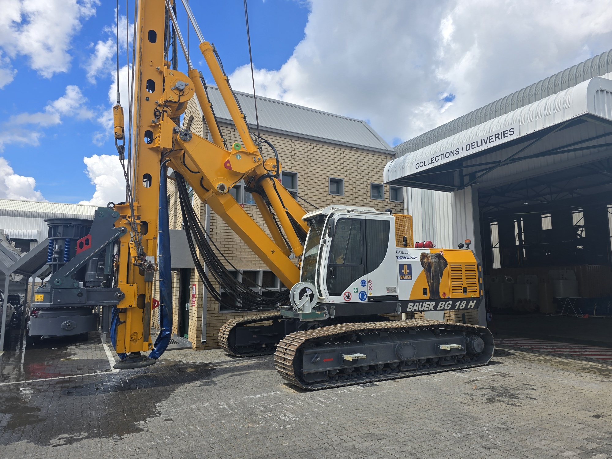 Bauer Technologies South Africa: Equipmetn on Stock: BAUER BG 18 H